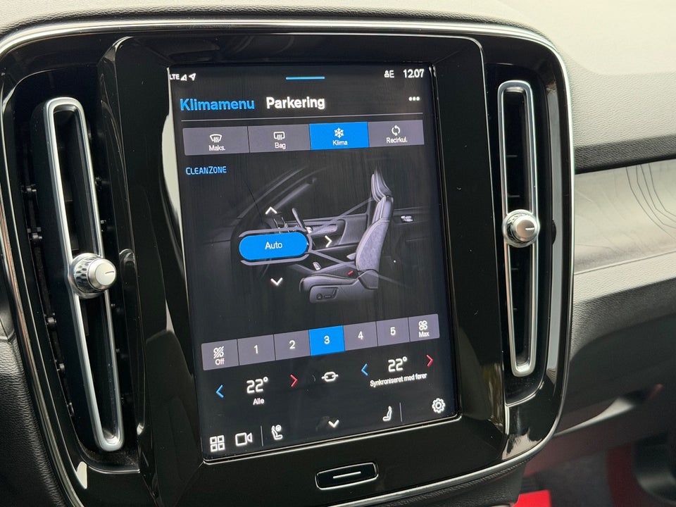 Volvo XC40 P6 ReCharge Plus 5d