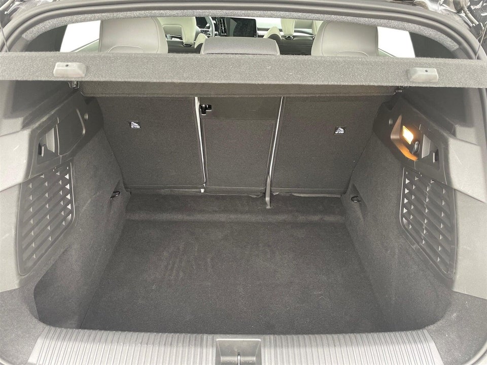 Renault Scenic E-Tech 87 Iconic 5d