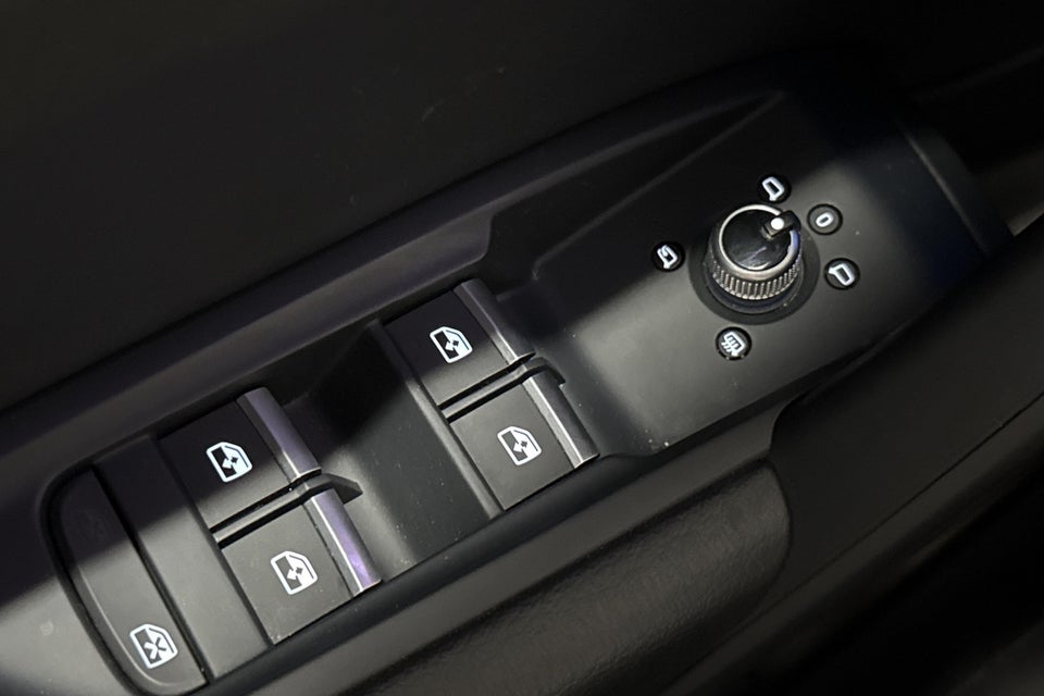 Audi Q5 55 TFSi e S-line quattro S-tr. 5d