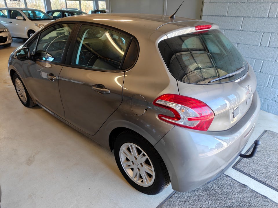 Peugeot 208 1,4 HDi 68 Active 5d