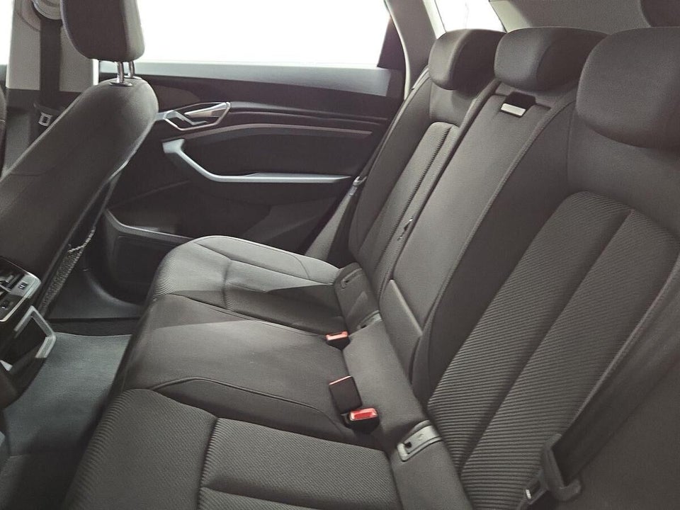 Audi e-tron 50 quattro 5d