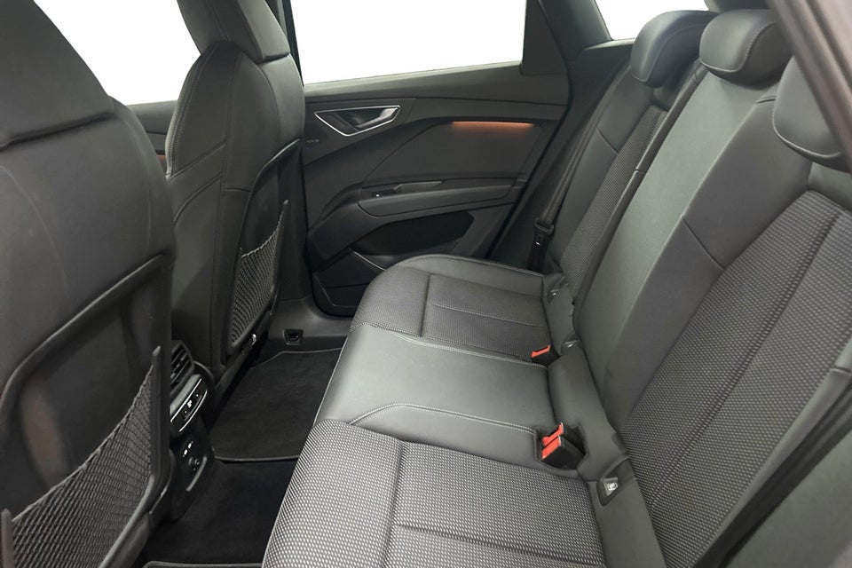 Audi Q4 e-tron 40 Attitude 5d