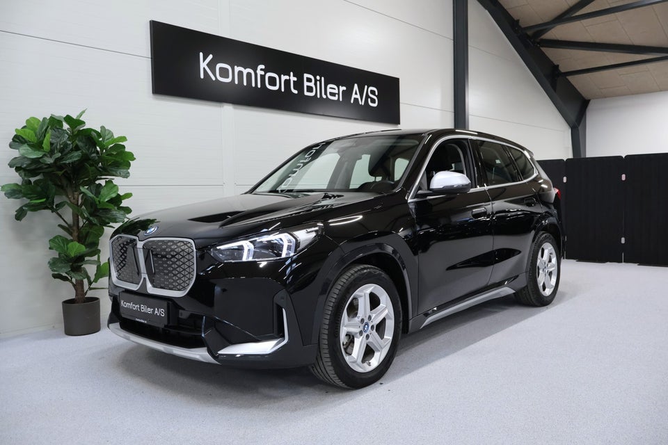 BMW iX1 xDrive30 X-Line 5d
