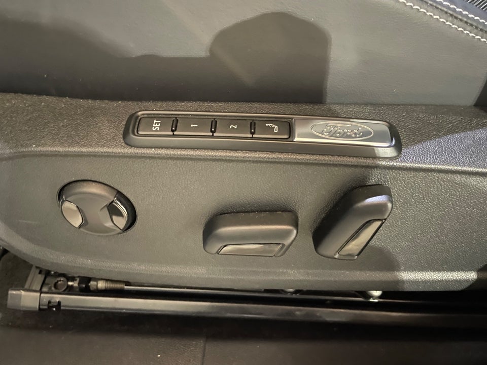 Ford Explorer 82 Select Extended Range 5d