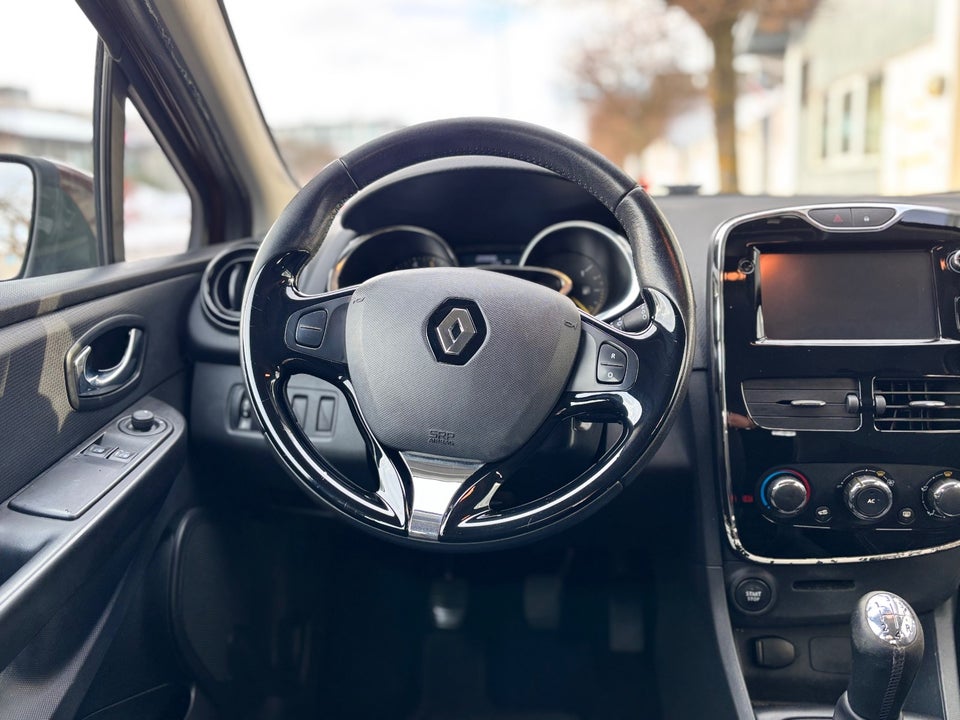 Renault Clio IV 1,5 dCi 75 Expression 5d