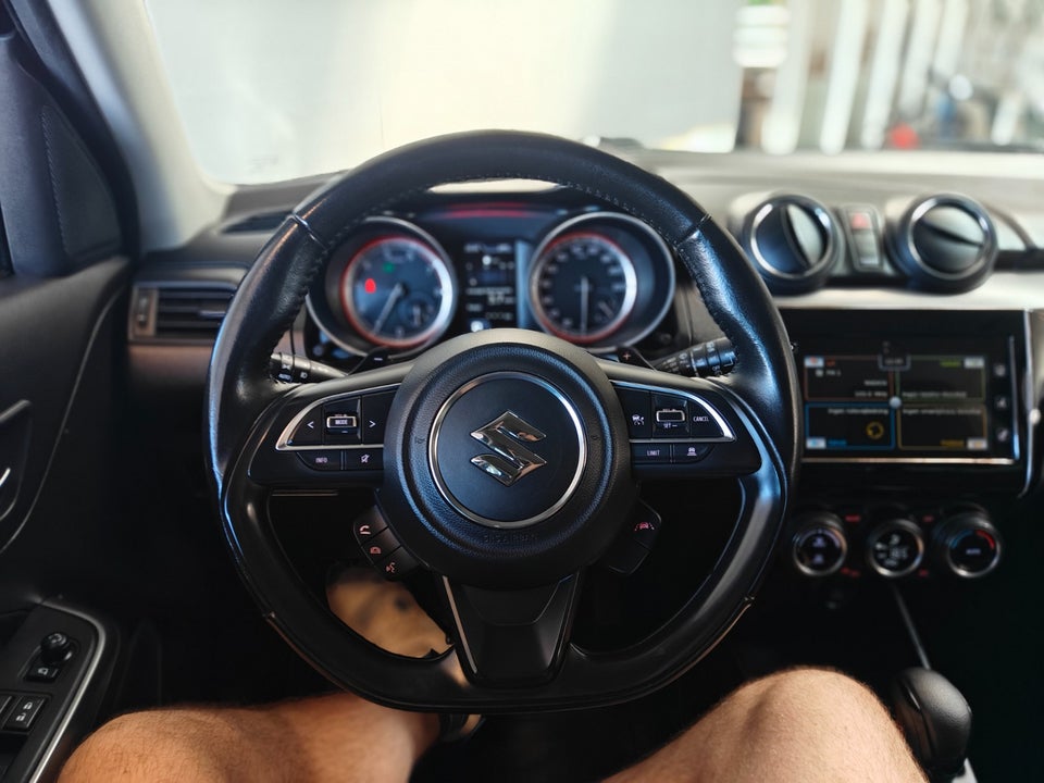 Suzuki Swift 1,2 mHybrid Exclusive CVT 5d