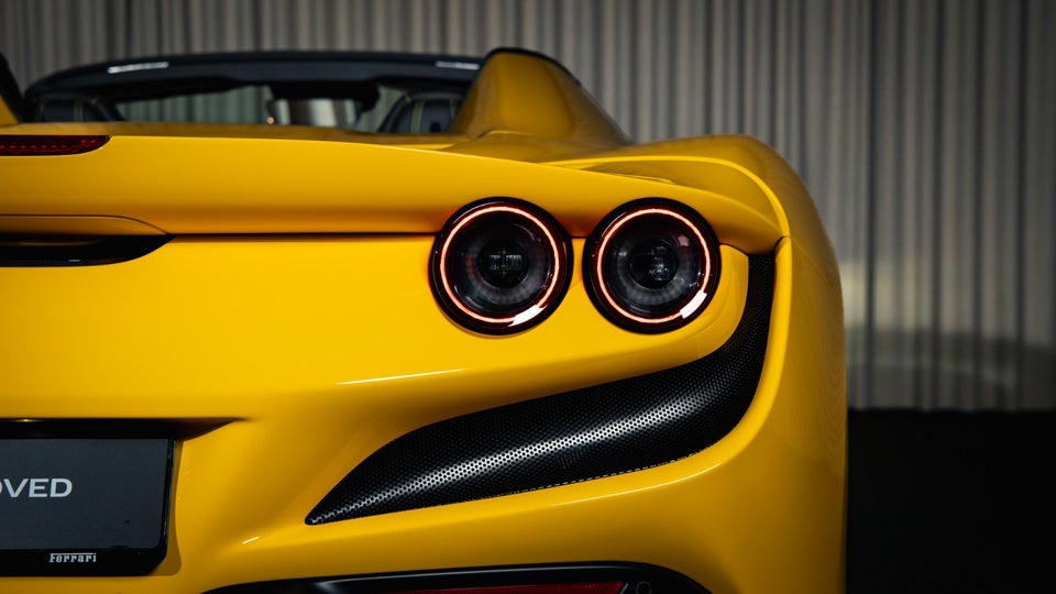 Ferrari F8 Spider 3,9 DCT 2d