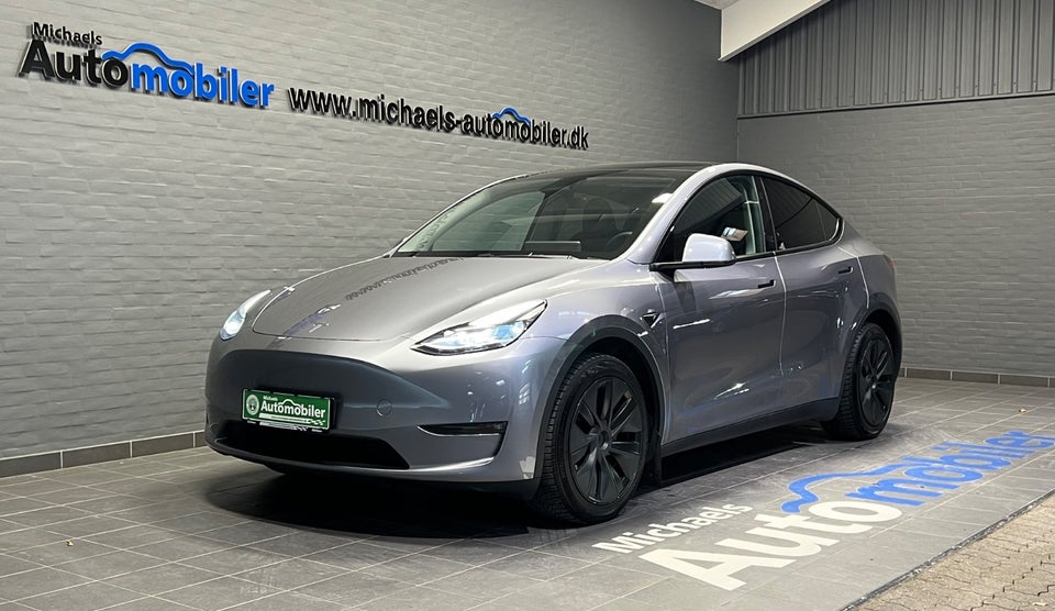 Tesla Model Y Long Range AWD 5d