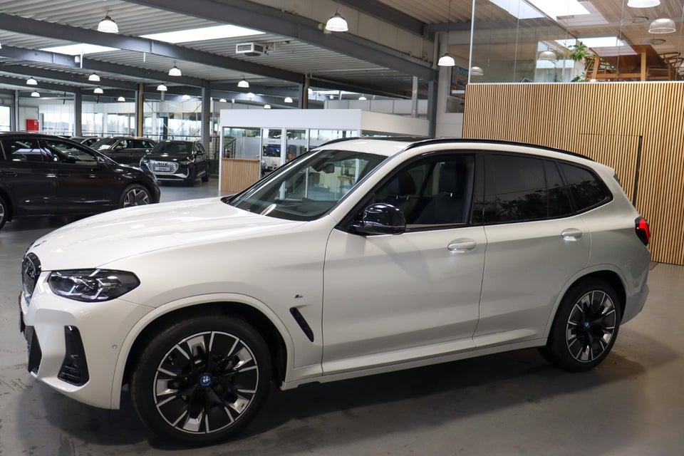 BMW iX3 Charged Plus M-Sport 5d