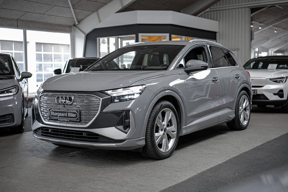 Audi Q4 e-tron 40 S-line 5d