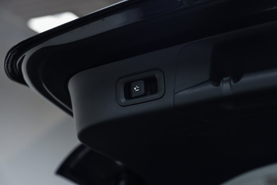 Mercedes EQB350 Electric Art 4Matic 5d