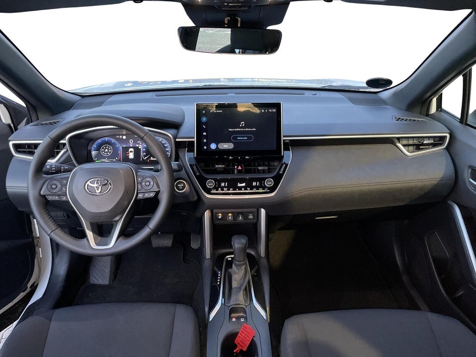 Toyota Corolla Cross 2,0 Hybrid Active CVT 5d
