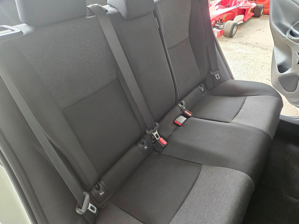 Toyota Yaris 1,5 Hybrid H1 e-CVT 5d