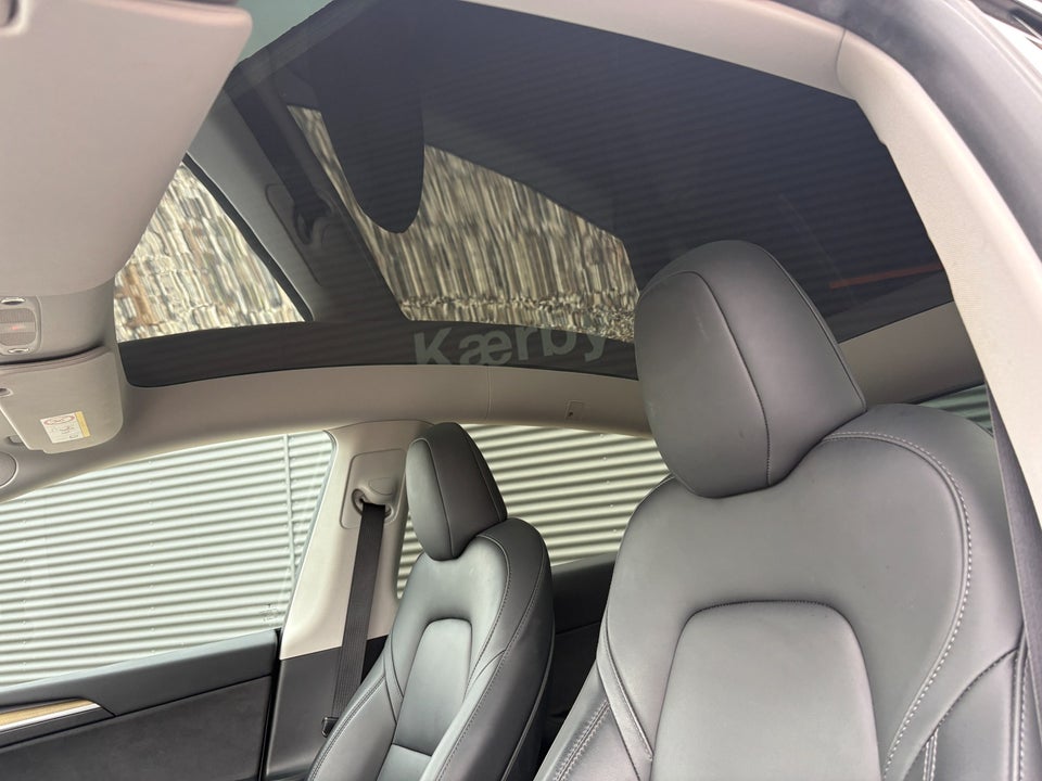 Tesla Model Y RWD 5d