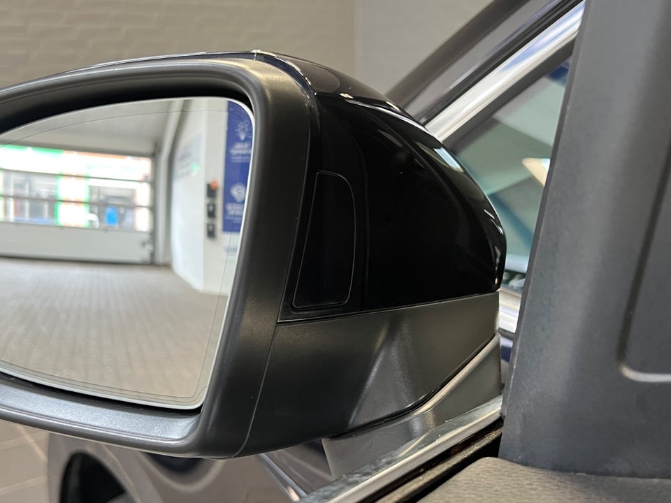 VW Touran 2,0 TDi 150 Highline DSG 7prs 5d