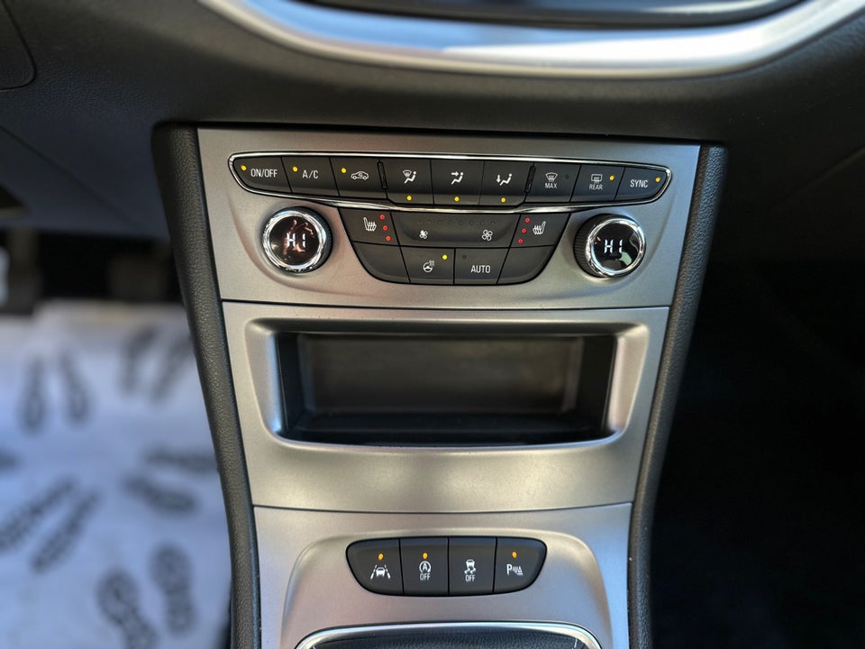 Opel Astra 1,4 T 125 Enjoy Sports Tourer 5d