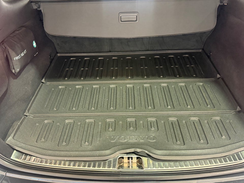 Volvo XC60 2,0 D4 190 R-Design aut. 5d