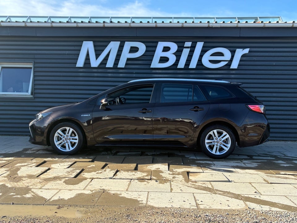 Toyota Corolla 1,8 Hybrid H3 Premium Touring Sports MDS 5d