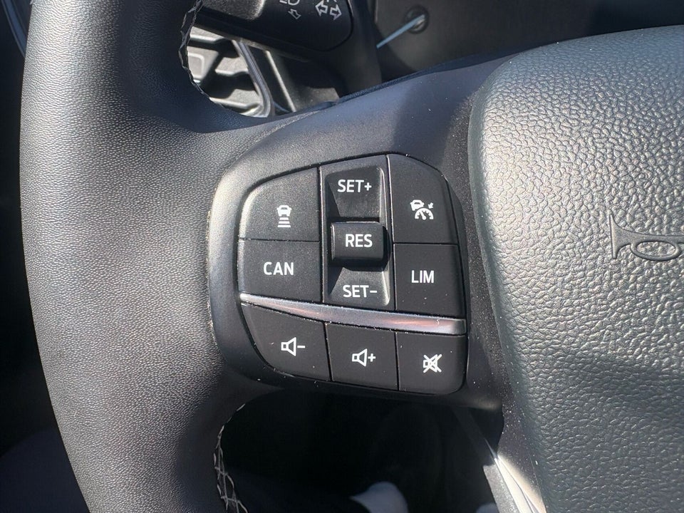 Ford Puma 1,0 EcoBoost mHEV Titanium DCT 5d