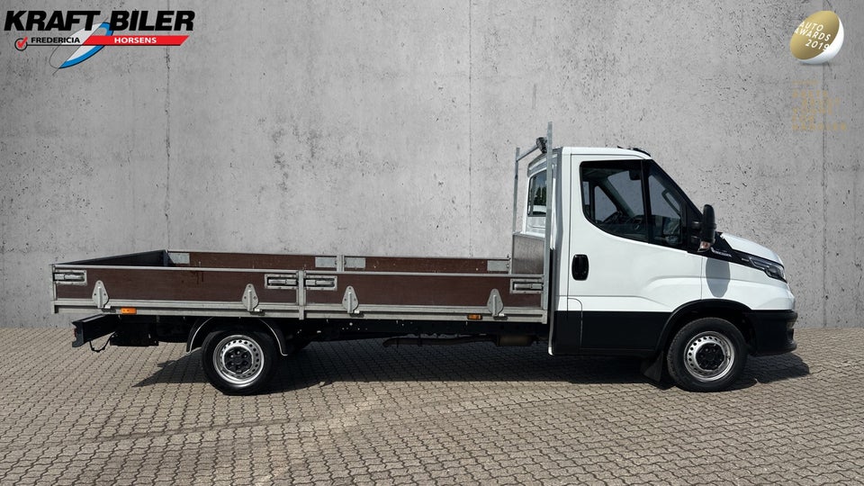 Iveco Daily 3,0 35S18 4100mm Lad AG8