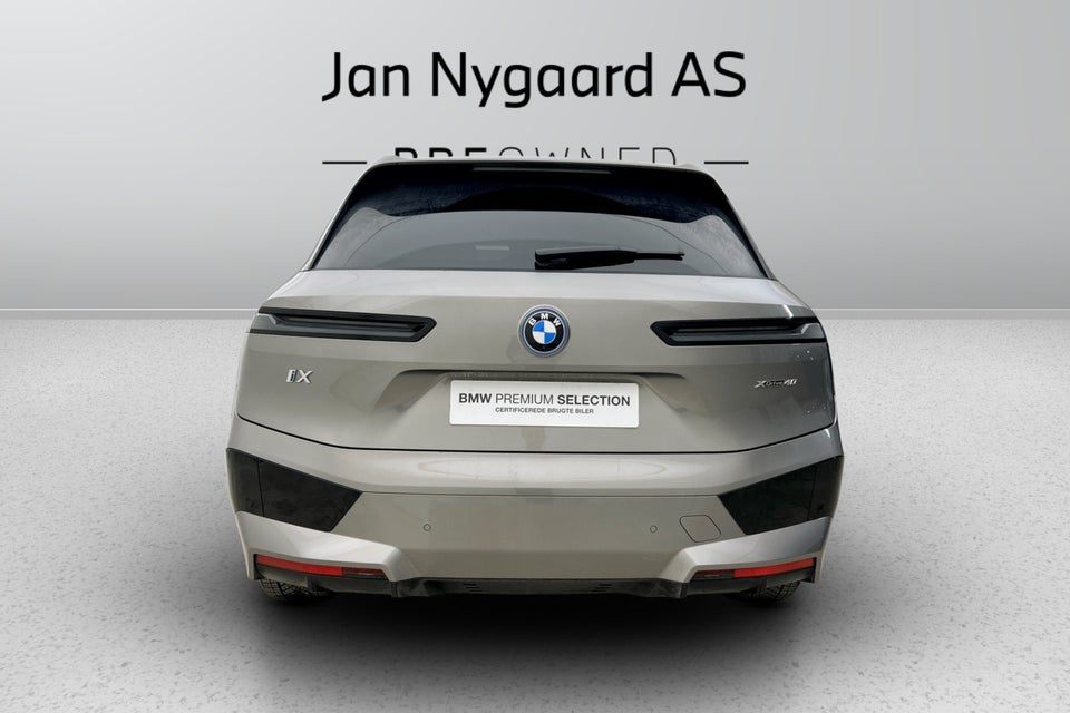 BMW iX xDrive40 Supercharged 5d