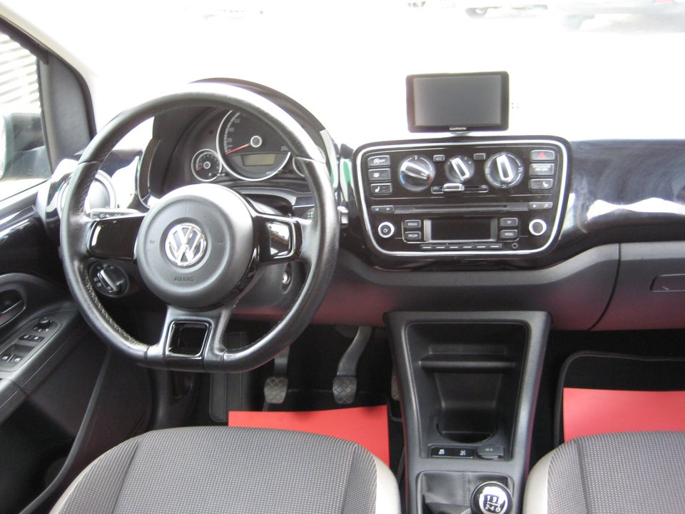 VW Up! 1,0 60 High Up! BMT 5d