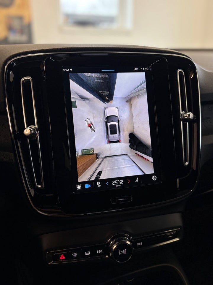 Volvo EX40 Extended Range Core 5d