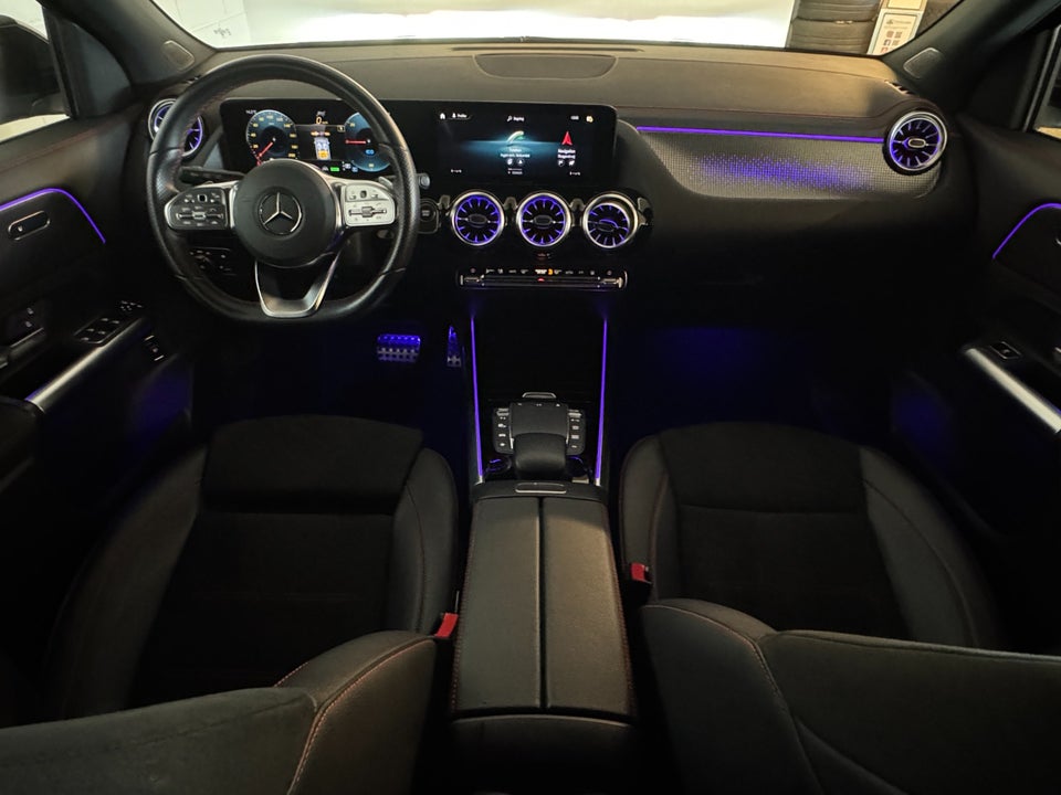 Mercedes EQA300 AMG Line 4Matic 5d