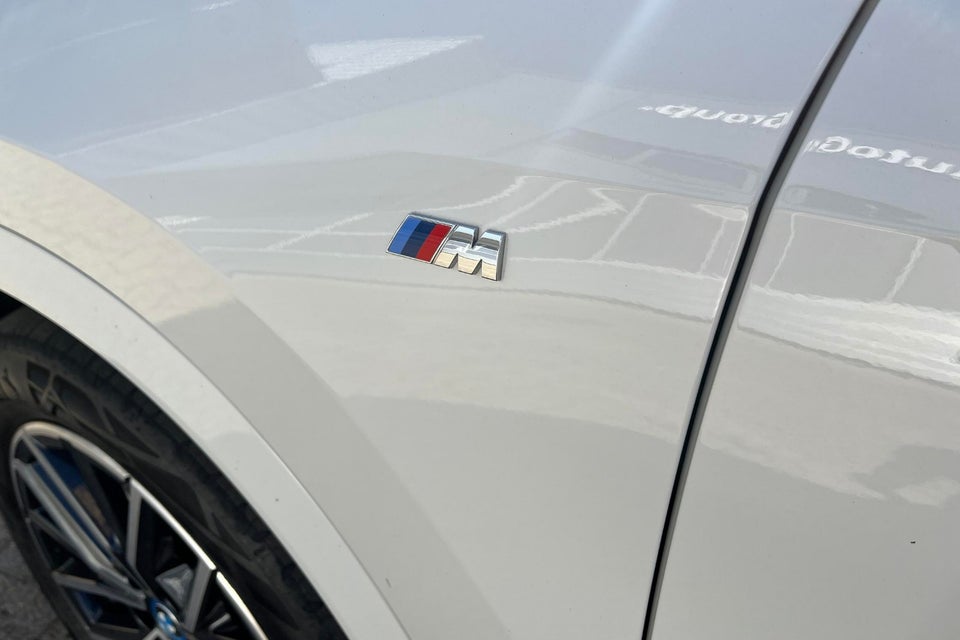 BMW iX1 xDrive30 M-Sport 5d