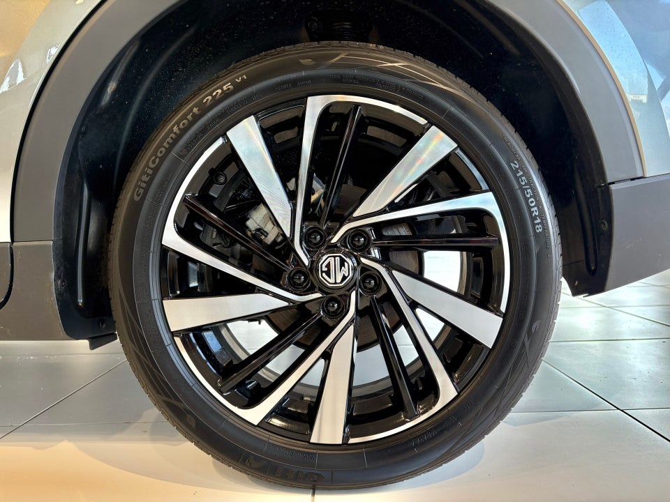 MG ZS 1,5 Hybrid+ Luxury 5d