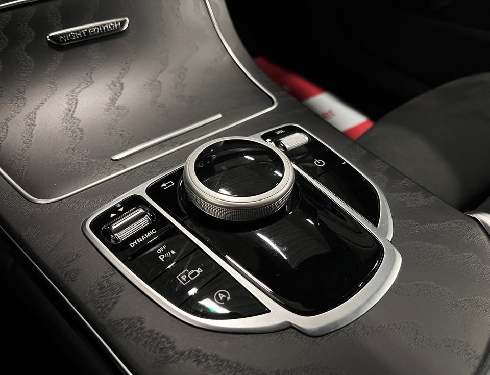 Mercedes C220 d 2,0 AMG Line Night Edition stc. aut. 5d