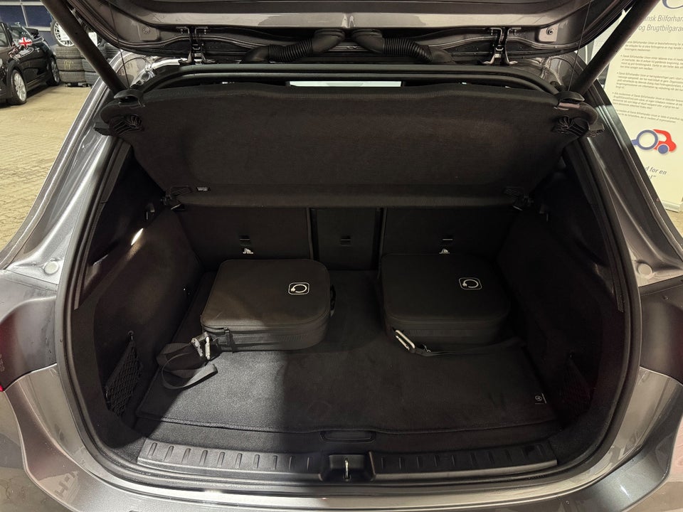 Mercedes EQA350 AMG Line 4Matic 5d