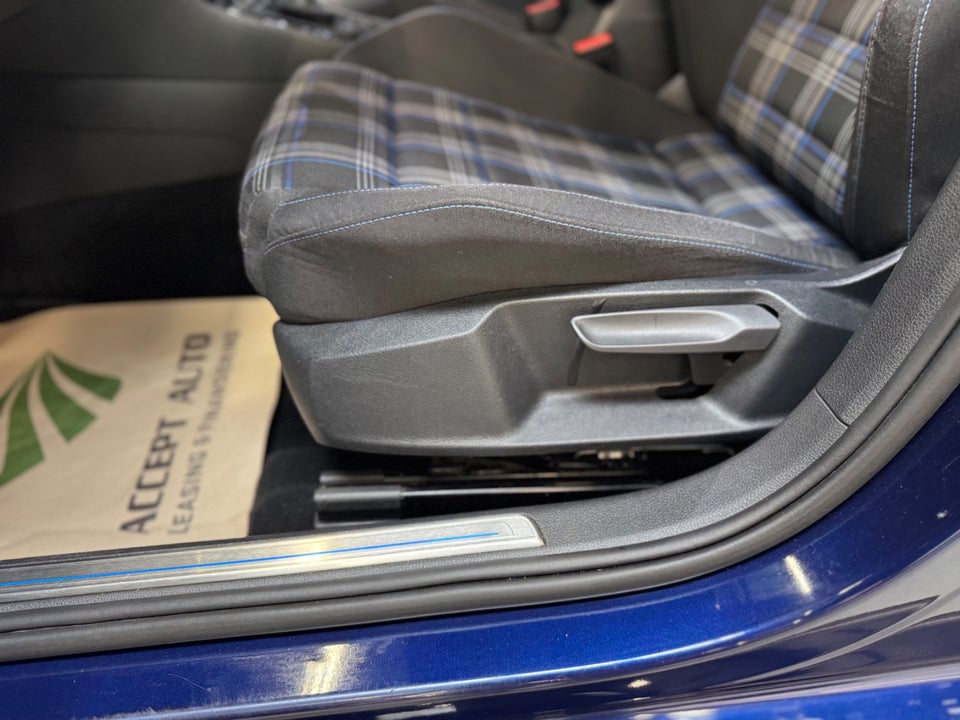 VW Golf VII 1,4 GTE DSG 5d