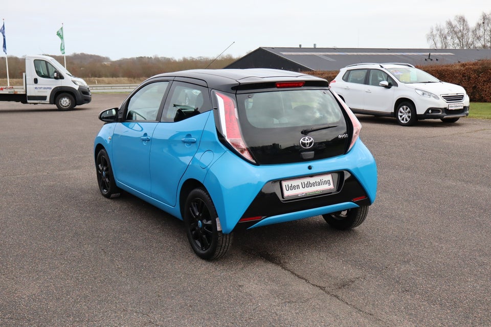 Toyota Aygo 1,0 VVT-i x-clusiv 5d