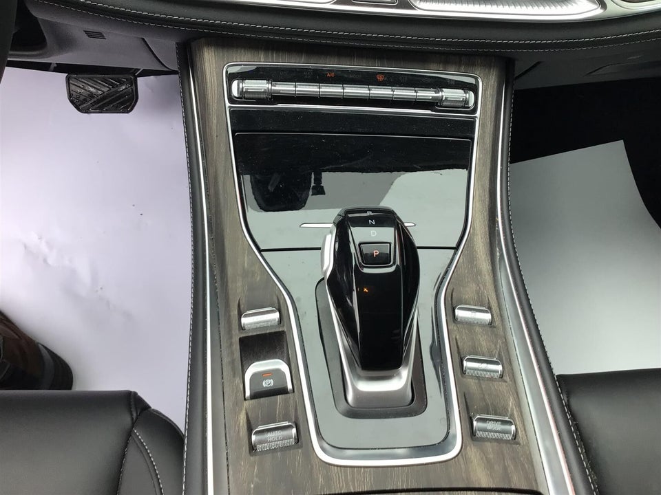 Navor E5 1,5 PHEV Rock 5d