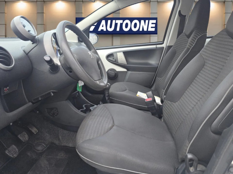 Peugeot 107 1,0 Active 5d