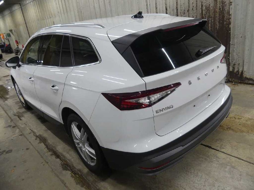 Skoda Enyaq 80 iV Plus Loft 5d