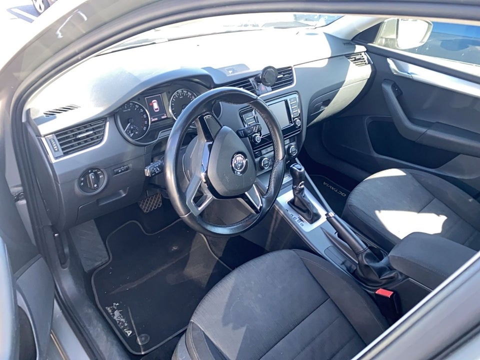 Skoda Octavia 2,0 TDi 150 Style Combi DSG 5d