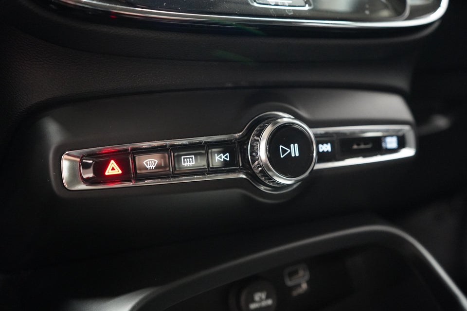 Volvo XC40 1,5 T4 ReCharge Inscription aut. 5d