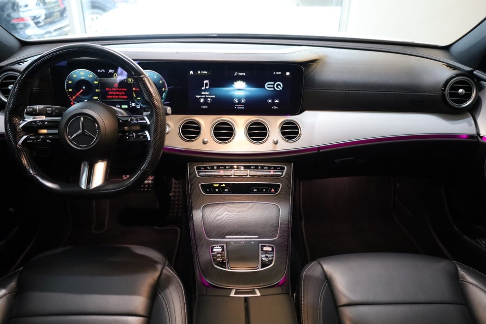Mercedes E300 de 2,0 AMG Line stc. aut. 5d