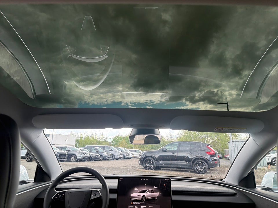 Tesla Model 3 RWD 4d
