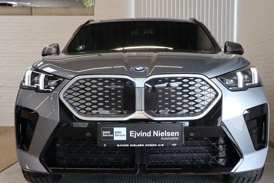 BMW iX2 eDrive20 M-Sport Premium 5d