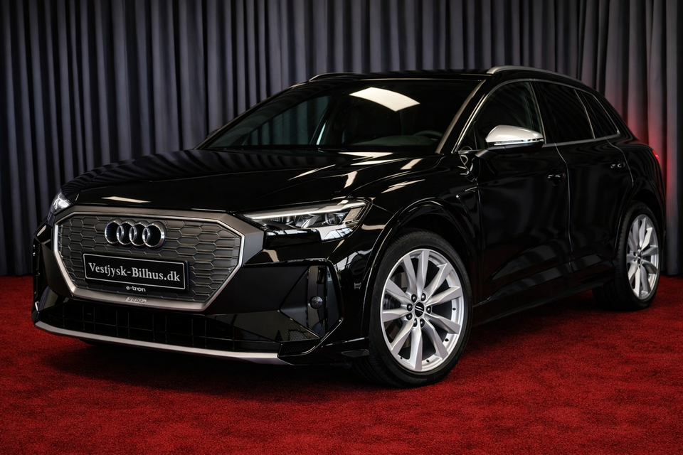 Audi Q4 e-tron 45 Progress 5d