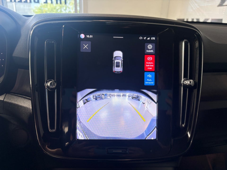 Volvo XC40 ReCharge Extended Range Plus 5d