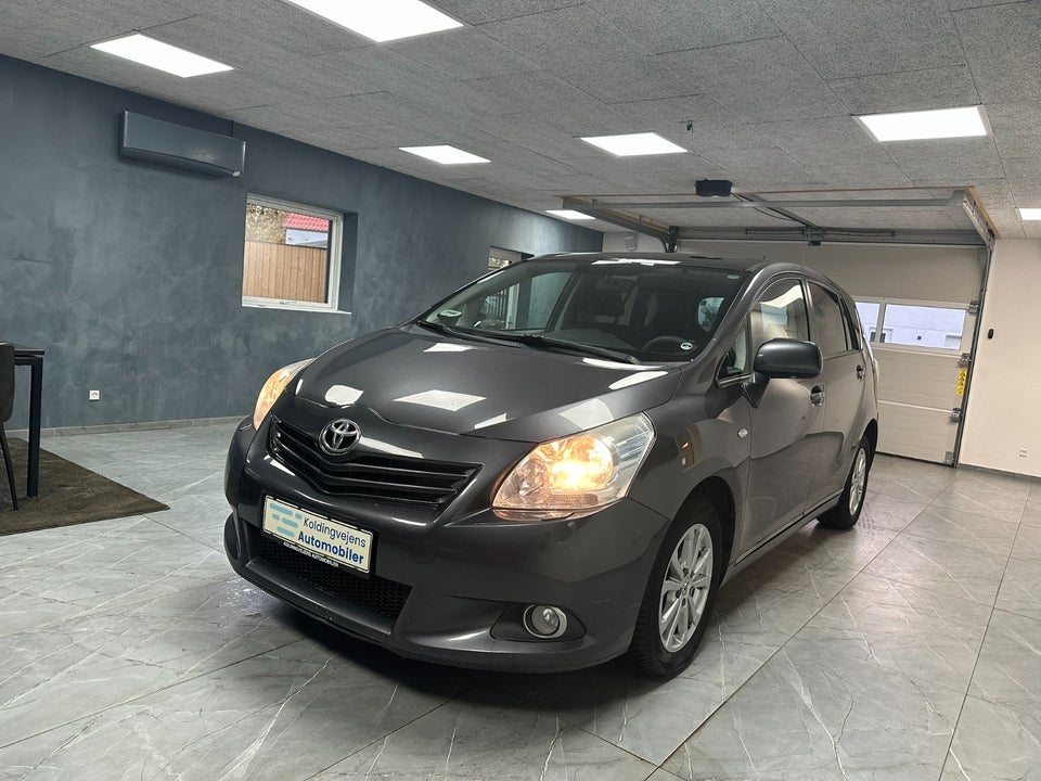 Toyota Verso 2,0 D-4D TX 7prs 5d