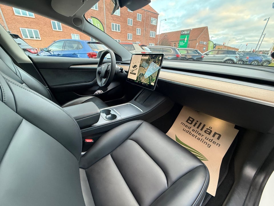 Tesla Model 3 Long Range AWD 4d