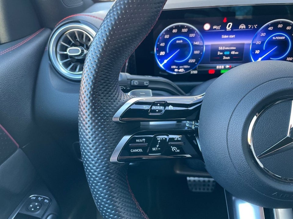 Mercedes EQB250+ AMG Edition 5d