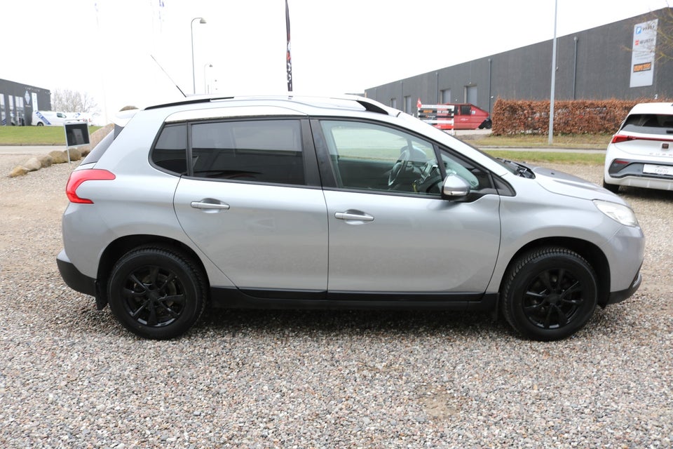 Peugeot 2008 1,2 VTi 82 Active Sky 5d