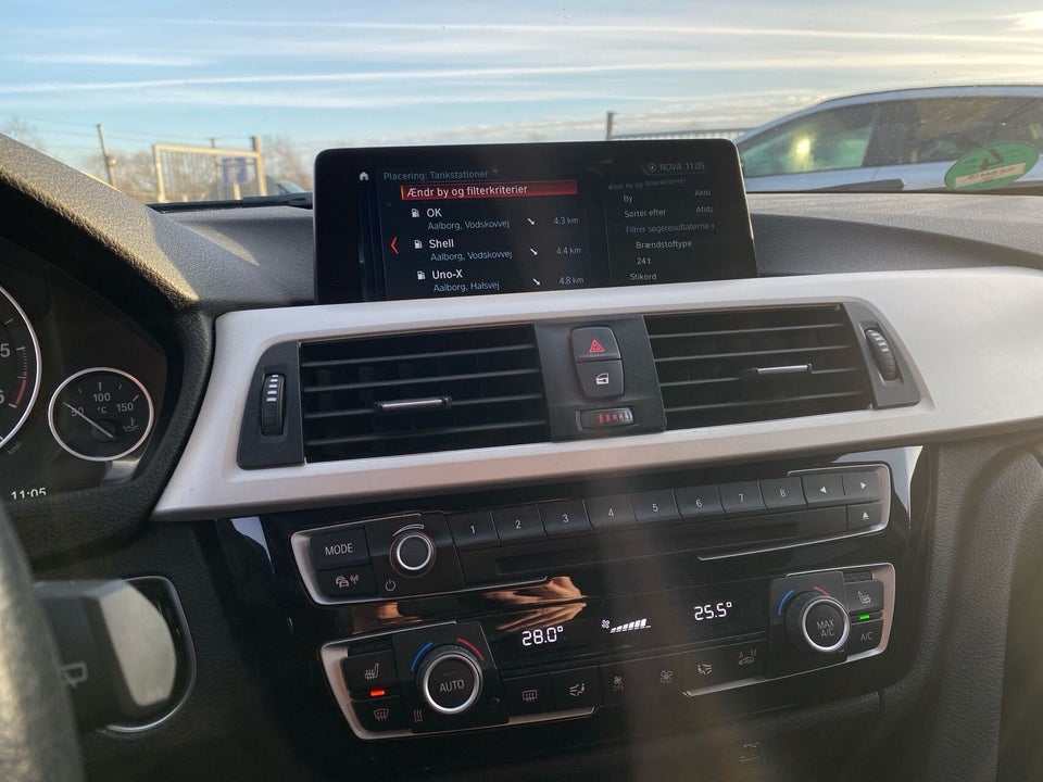 BMW 320d 2,0 Touring aut. 5d