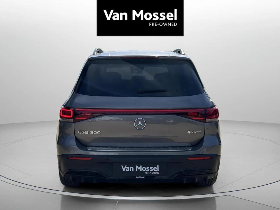 Mercedes EQB300 AMG Line 4Matic 5d